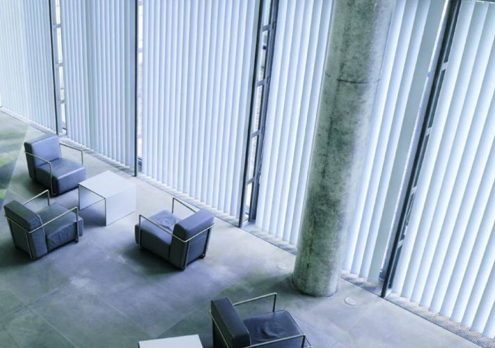 Store-bande-verticales Store-bande-verticales