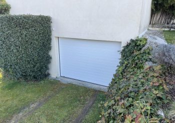 Porte de garage à Sausset les Pins